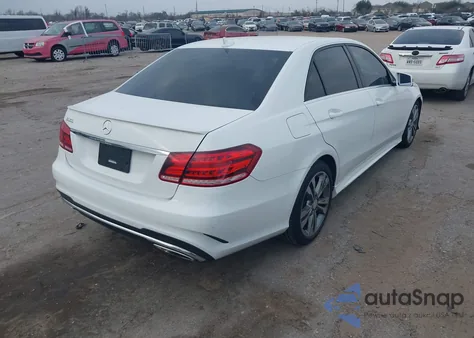 2016 Mercedes-Benz E 350 z USA, uszkodzony, nr VIN WDDHF5KB9GB257806